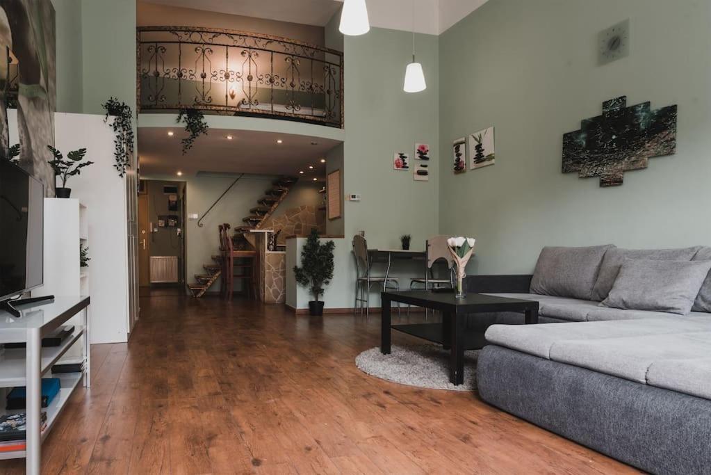 Main Street Apartment / Heart Of Bp Budapeşte Dış mekan fotoğraf